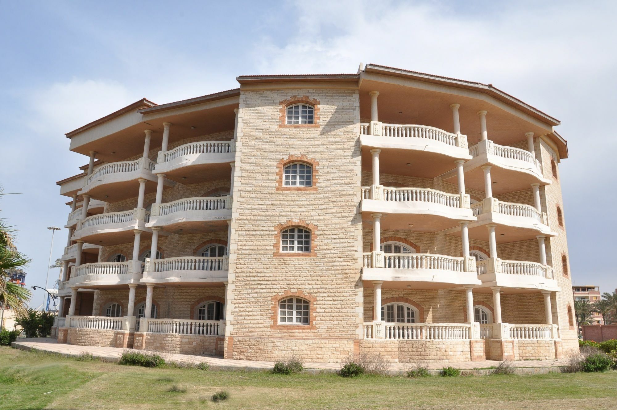 Aparthotel Ajami Armed Forces 4*